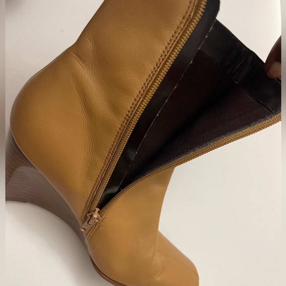 (sold)White Mountain Leather Wedge Heeled Boots Boho Chic Minimalist Casual Fall - Picture 9 of 14